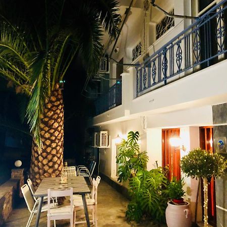 Hotel George Agios Kirykos  Bagian luar foto