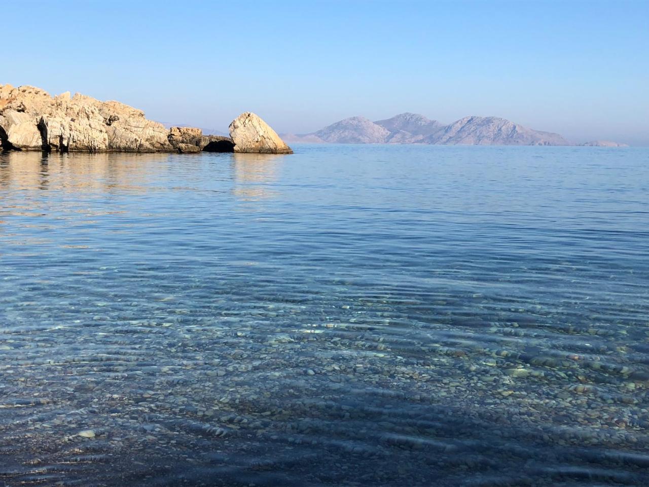 Hotel George Agios Kirykos  Bagian luar foto